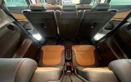 Opel Zafira C рестайлинг, 2013 год, 1 400 000 рублей, 23 фотография