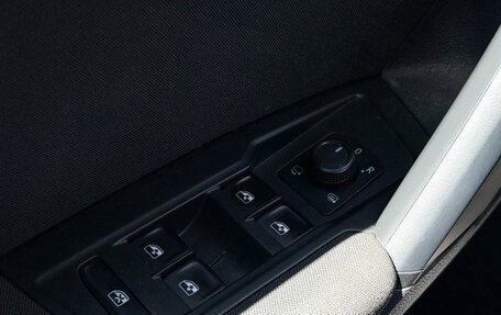 Volkswagen Tiguan II, 2020 год, 2 235 000 рублей, 15 фотография