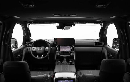 Lexus LX, 2024 год, 14 990 000 рублей, 7 фотография