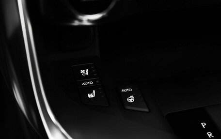 Lexus LX, 2024 год, 14 990 000 рублей, 12 фотография
