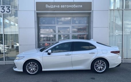 Toyota Camry, 2018 год, 2 490 000 рублей, 8 фотография