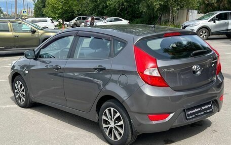 Hyundai Solaris II рестайлинг, 2011 год, 680 000 рублей, 6 фотография