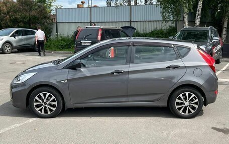 Hyundai Solaris II рестайлинг, 2011 год, 680 000 рублей, 5 фотография