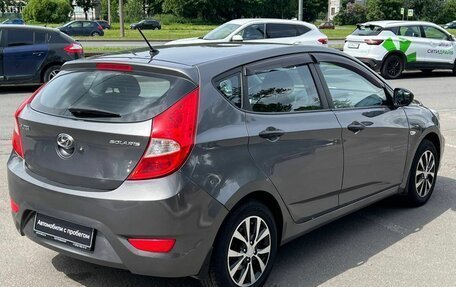Hyundai Solaris II рестайлинг, 2011 год, 680 000 рублей, 9 фотография