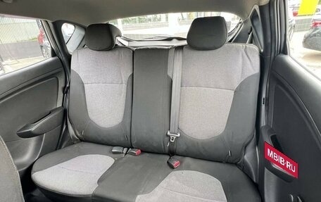 Hyundai Solaris II рестайлинг, 2011 год, 680 000 рублей, 19 фотография