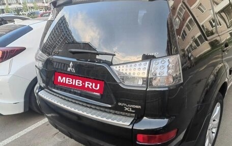 Mitsubishi Outlander III рестайлинг 3, 2007 год, 1 600 000 рублей, 4 фотография