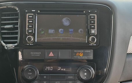 Mitsubishi Outlander III рестайлинг 3, 2015 год, 1 580 000 рублей, 18 фотография