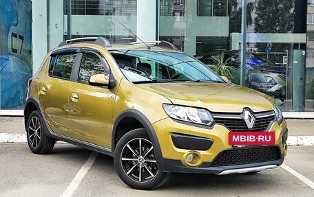Renault Sandero II рестайлинг, 2015 год, 849 900 рублей, 3 фотография