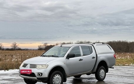 Mitsubishi L200 IV рестайлинг, 2010 год, 900 000 рублей, 6 фотография