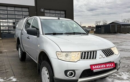 Mitsubishi L200 IV рестайлинг, 2010 год, 900 000 рублей, 14 фотография