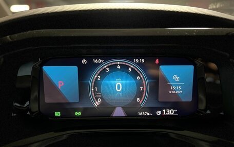Volkswagen Multivan, 2023 год, 5 950 000 рублей, 20 фотография