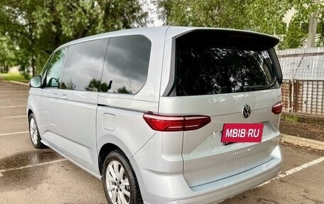 Volkswagen Multivan, 2023 год, 5 950 000 рублей, 32 фотография