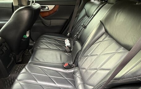 Infiniti FX II, 2011 год, 1 700 000 рублей, 29 фотография