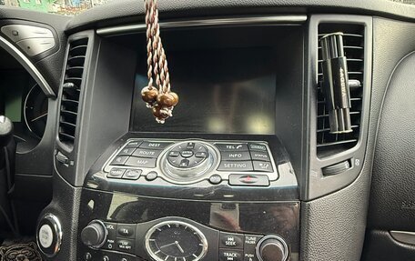 Infiniti FX II, 2011 год, 1 700 000 рублей, 23 фотография