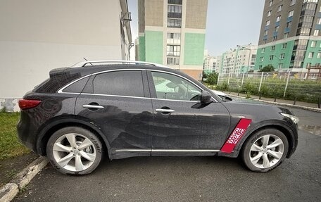 Infiniti FX II, 2011 год, 1 700 000 рублей, 34 фотография