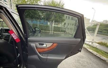 Infiniti FX II, 2011 год, 1 700 000 рублей, 24 фотография