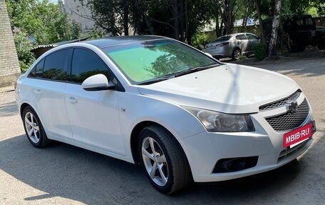 Chevrolet Cruze II, 2011 год, 800 000 рублей, 5 фотография