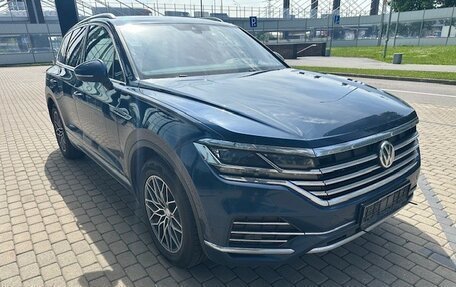 Volkswagen Touareg III, 2019 год, 5 300 000 рублей, 3 фотография