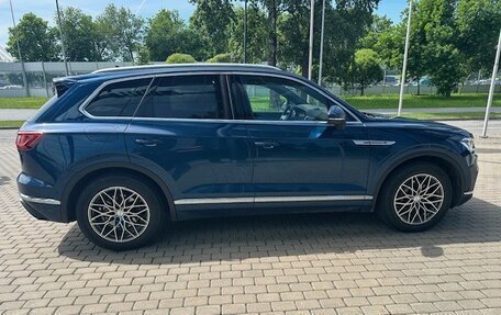 Volkswagen Touareg III, 2019 год, 5 300 000 рублей, 4 фотография