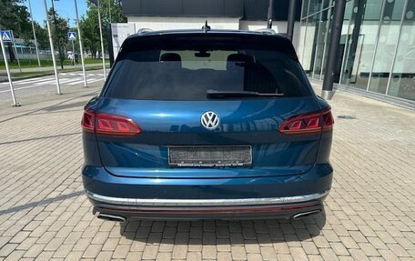 Volkswagen Touareg III, 2019 год, 5 300 000 рублей, 6 фотография