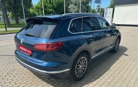 Volkswagen Touareg III, 2019 год, 5 300 000 рублей, 5 фотография