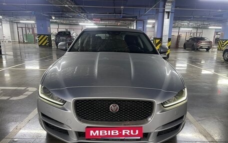 Jaguar XE I рестайлинг, 2018 год, 2 600 000 рублей, 1 фотография