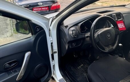 Renault Logan II, 2016 год, 549 000 рублей, 1 фотография