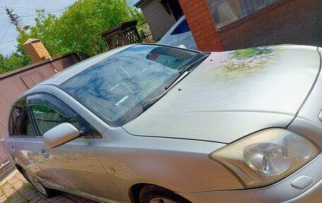 Toyota Avensis III рестайлинг, 2003 год, 550 000 рублей, 3 фотография