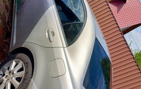 Toyota Avensis III рестайлинг, 2003 год, 550 000 рублей, 14 фотография