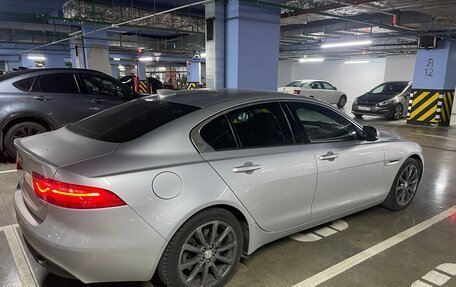 Jaguar XE I рестайлинг, 2018 год, 2 600 000 рублей, 4 фотография