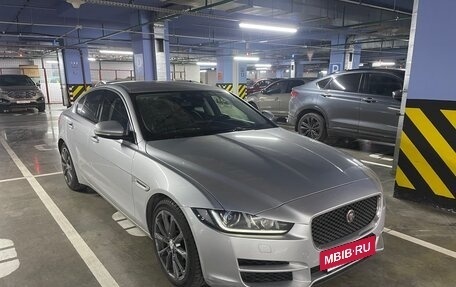 Jaguar XE I рестайлинг, 2018 год, 2 600 000 рублей, 2 фотография