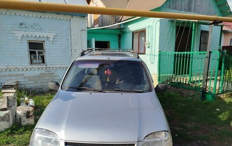 Chevrolet Niva I рестайлинг, 2005 год, 320 000 рублей, 2 фотография