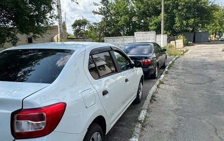 Renault Logan II, 2016 год, 549 000 рублей, 4 фотография