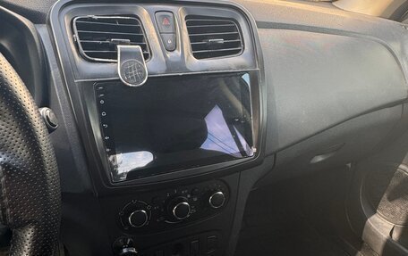 Renault Logan II, 2016 год, 549 000 рублей, 7 фотография