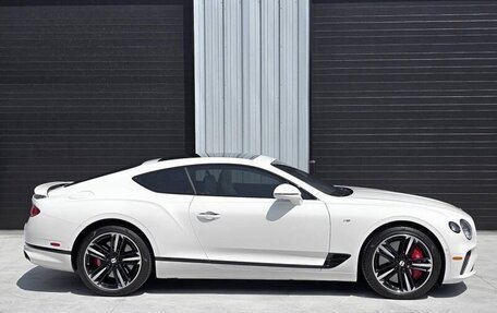 Bentley Continental GT III, 2022 год, 13 900 000 рублей, 5 фотография