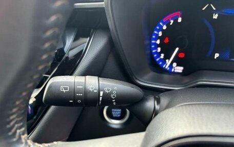 Toyota Corolla, 2022 год, 1 300 001 рублей, 16 фотография