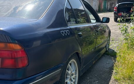 BMW 5 серия, 1998 год, 315 000 рублей, 2 фотография