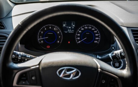 Hyundai Solaris II рестайлинг, 2016 год, 1 200 000 рублей, 17 фотография