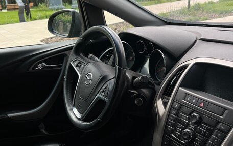 Opel Astra J, 2011 год, 770 000 рублей, 2 фотография