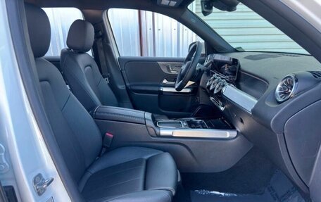 Mercedes-Benz GLB, 2024 год, 4 220 000 рублей, 10 фотография