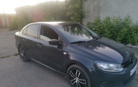 Volkswagen Polo VI (EU Market), 2014 год, 590 000 рублей, 2 фотография