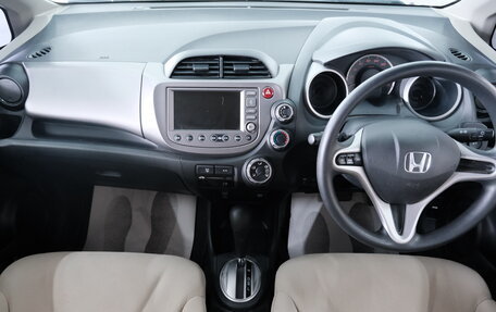 Honda Fit III, 2009 год, 899 000 рублей, 14 фотография