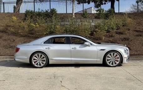 Bentley Flying Spur, 2022 год, 13 985 000 рублей, 5 фотография