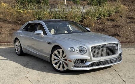 Bentley Flying Spur, 2022 год, 13 985 000 рублей, 3 фотография