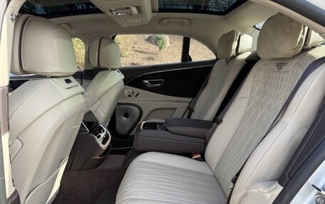 Bentley Flying Spur, 2022 год, 13 985 000 рублей, 13 фотография
