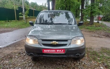 Chevrolet Niva I рестайлинг, 2012 год, 450 000 рублей, 5 фотография