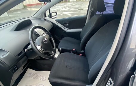 Toyota Yaris III рестайлинг, 2008 год, 750 000 рублей, 8 фотография