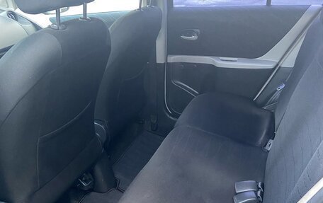 Toyota Yaris III рестайлинг, 2008 год, 750 000 рублей, 11 фотография
