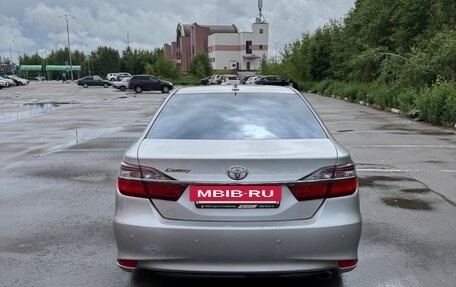 Toyota Camry, 2017 год, 1 720 000 рублей, 6 фотография