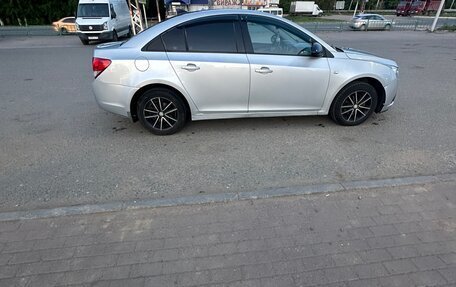 Chevrolet Cruze II, 2011 год, 620 000 рублей, 3 фотография